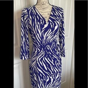 Diane von Furstenberg faux wrap dress in Sz. 6 Excellent Condition! Wrinkle free